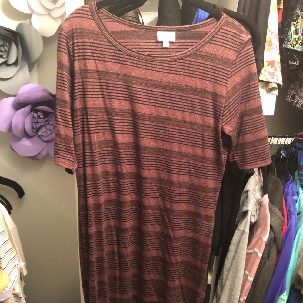 Women’s dress- Lularoe Julia